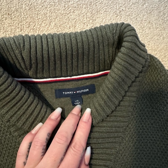 Tommy Hilfiger Sweater - Picture 3 of 8